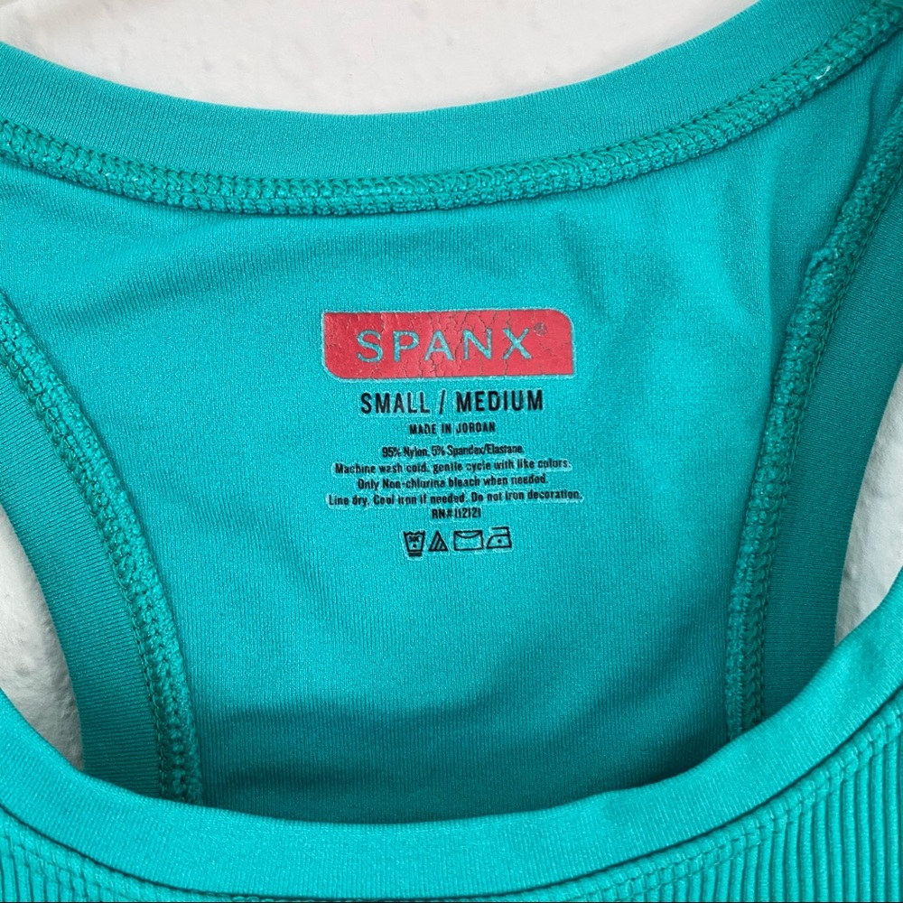 SPANX Built In Bra Ribbed Tank - Picture 5 of 6